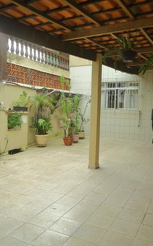 Casa à venda com 202m², 3 quartos e 3 vagasGaragem 
