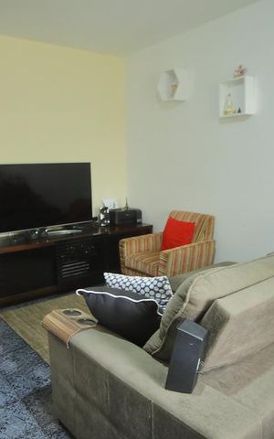 Casa à venda com 202m², 3 quartos e 3 vagasSala