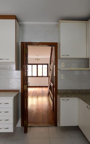 Casa de condomínio à venda com 114m², 3 quartos e 2 vagas Casa de condomínio à venda com 114m², 3 quartos e 2 vagasCOZINHA