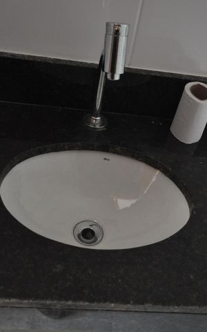 Apartamento para alugar com 37m², 2 quartos e sem vagaBanheiro