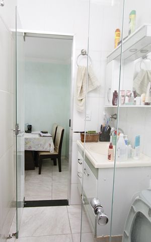 Casa para alugar com 140m², 2 quartos e 2 vagasBanheiro Social