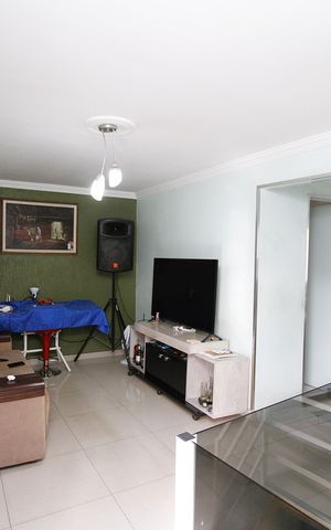 Casa para alugar com 140m², 2 quartos e 2 vagasSala