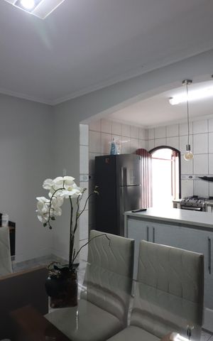 Casa à venda com 242m², 3 quartos e 5 vagasCopa e Cozinha 