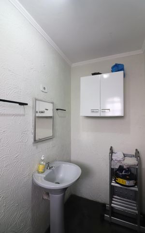 Casa à venda com 242m², 3 quartos e 5 vagasLavabo 2