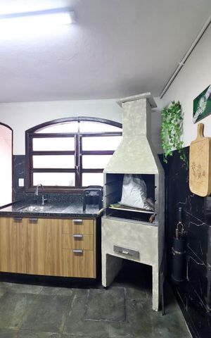 Casa à venda com 242m², 3 quartos e 5 vagasEspaço Gourmet