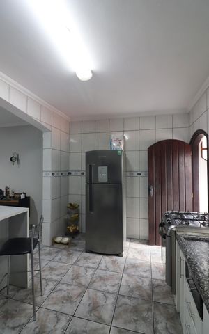Casa à venda com 242m², 3 quartos e 5 vagasCopa e Cozinha 