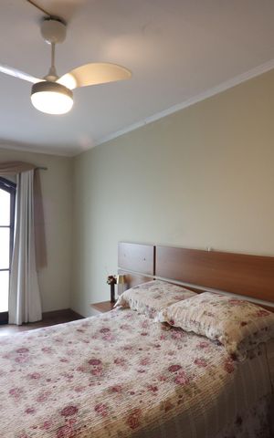 Casa à venda com 242m², 3 quartos e 5 vagasQuarto 1 - Suíte