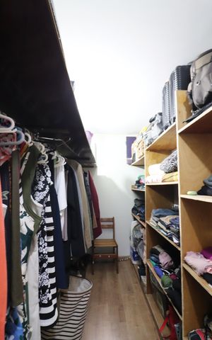 Casa à venda com 242m², 3 quartos e 5 vagasQuarto 1 - Suíte Closet