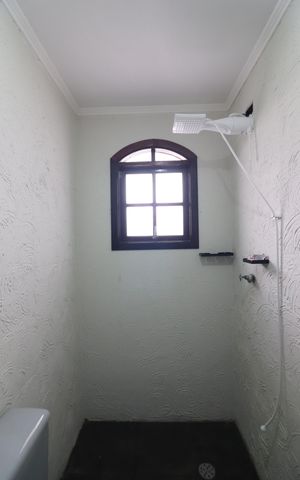 Casa à venda com 242m², 3 quartos e 5 vagasLavabo 2