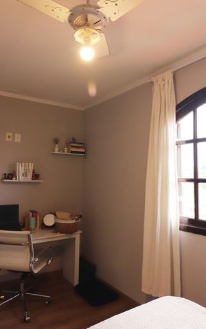 Casa à venda com 242m², 3 quartos e 5 vagasQuarto 2