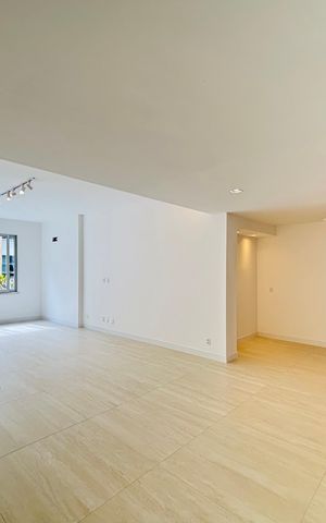 Apartamento à venda com 160m², 3 quartos e 1 vaga