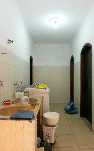 Casa à venda com 200m², 3 quartos e 4 vagas Casa à venda com 200m², 3 quartos e 4 vagasÁrea de Serviço