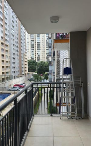 Apartamento para alugar com 75m², 3 quartos e 2 vagas Apartamento para alugar com 75m², 3 quartos e 2 vagasVaranda com vista para Piscina