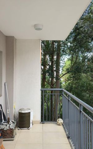 Apartamento para alugar com 75m², 3 quartos e 2 vagas Apartamento para alugar com 75m², 3 quartos e 2 vagasVaranda com vista para Piscina