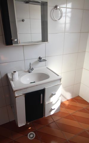 Casa à venda com 349m², 3 quartos e 2 vagasBanheiro 2