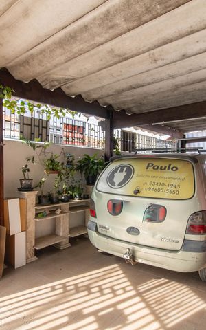 Casa à venda com 241m², 4 quartos e 2 vagasGaragem
