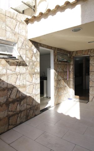 Casa à venda com 90m², 3 quartos e 1 vagaGaragem