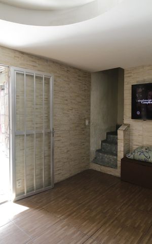 Casa à venda com 90m², 3 quartos e 1 vagaSala