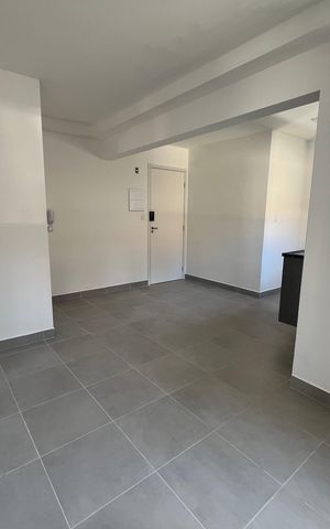 Apartamento para alugar com 43m², 2 quartos e sem vaga Apartamento para alugar com 43m², 2 quartos e sem vagaSala