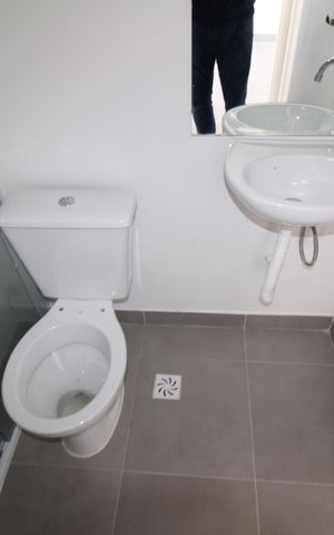 Apartamento para alugar com 39m², 2 quartos e sem vagaBanheiro
