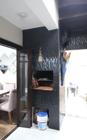 Casa à venda com 170m², 3 quartos e 3 vagasChurrasqueira