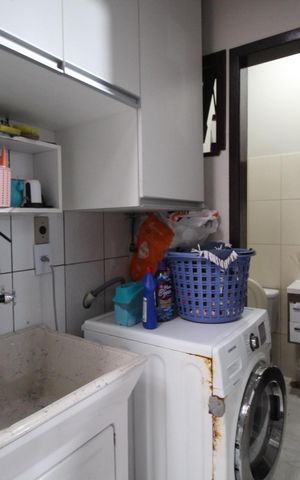Casa à venda com 170m², 3 quartos e 3 vagasÁrea de Serviço