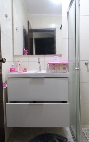 Casa à venda com 170m², 3 quartos e 3 vagasBanheiro
