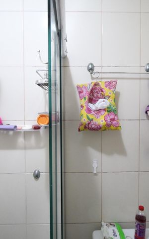 Casa à venda com 170m², 3 quartos e 3 vagasBanheiro