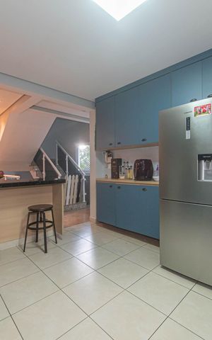 Casa para alugar com 298m², 3 quartos e 4 vagas Casa para alugar com 298m², 3 quartos e 4 vagasCozinha