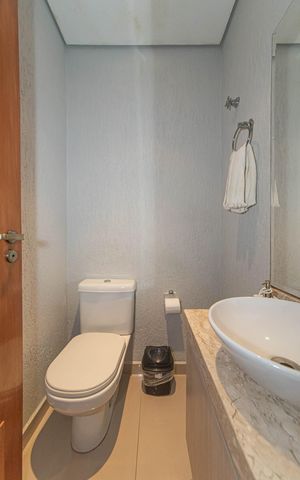 Casa para alugar com 298m², 3 quartos e 4 vagas Casa para alugar com 298m², 3 quartos e 4 vagasLavabo
