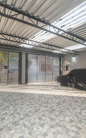 Casa para alugar com 298m², 3 quartos e 4 vagas Casa para alugar com 298m², 3 quartos e 4 vagasGaragem