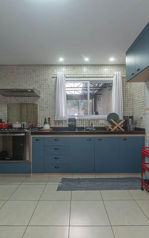 Casa para alugar com 298m², 3 quartos e 4 vagas Casa para alugar com 298m², 3 quartos e 4 vagasCozinha