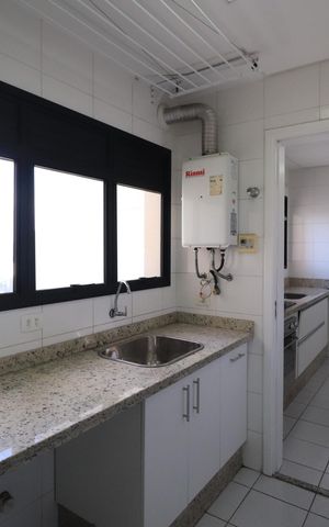 Apartamento para alugar com 160m², 3 quartos e 3 vagasÁrea de Serviço