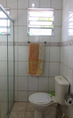 Casa de condomínio à venda com 65m², 2 quartos e 1 vagaBanheiro social