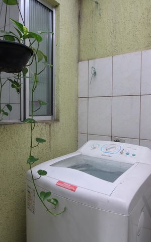 Casa de condomínio à venda com 65m², 2 quartos e 1 vagaÁrea de Serviço