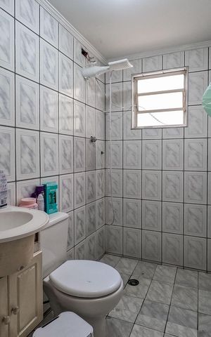 Casa à venda com 270m², 4 quartos e 4 vagas