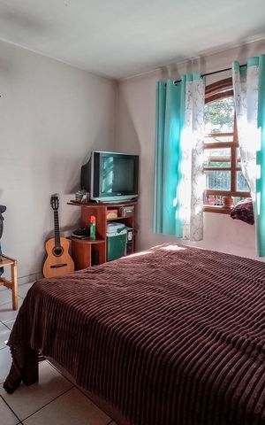 Casa à venda com 270m², 4 quartos e 4 vagas
