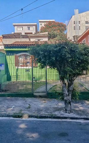 Casa à venda com 270m², 4 quartos e 4 vagas