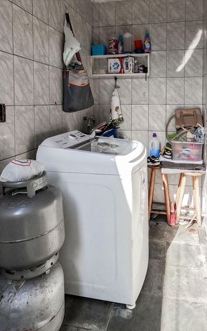 Casa à venda com 270m², 4 quartos e 4 vagas