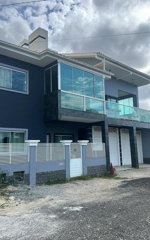 Casa para alugar com 100m², 3 quartos e 1 vagaFachada