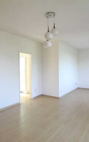 Apartamento à venda com 74m², 2 quartos e 1 vagaSala