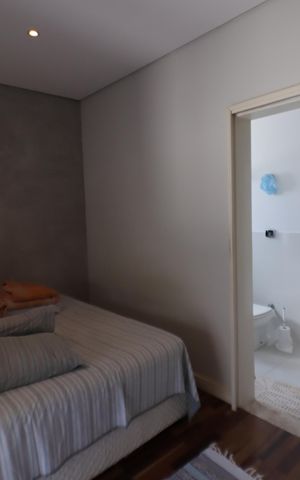 Casa à venda com 250m², 3 quartos e 4 vagasSuíte 1
