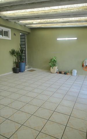 Casa à venda com 274m², 2 quartos e 3 vagasGaragem ( 2 vagas) 