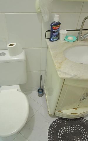 Casa à venda com 274m², 2 quartos e 3 vagasBanheiro 
