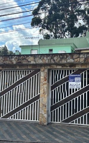 Casa à venda com 274m², 2 quartos e 3 vagasFachada 
