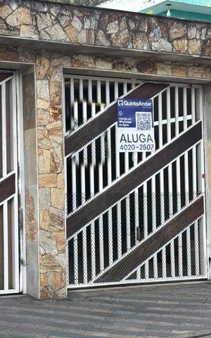 Casa à venda com 274m², 2 quartos e 3 vagasFachada 