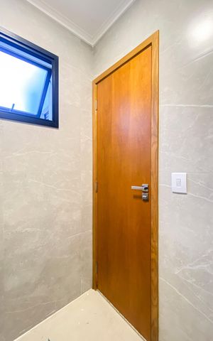 Casa de condomínio à venda com 65m², 2 quartos e 1 vaga Casa de condomínio à venda com 65m², 2 quartos e 1 vagaBanheiro da Suíte 2