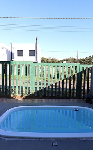 Casa de condomínio para alugar com 196m², 2 quartos e 2 vagasQuintal e Piscina