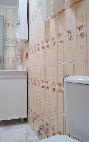 Apartamento para alugar com 81m², 2 quartos e sem vagaBanheiro
