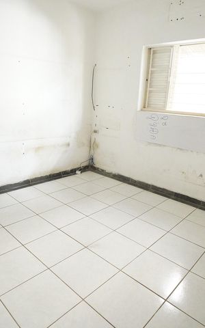 Casa para alugar com 285m², 4 quartos e sem vaga